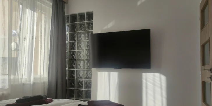 Pobyt v apartmánu v Rožnově: poukázka na wellness i lahev vína až pro 3 os.