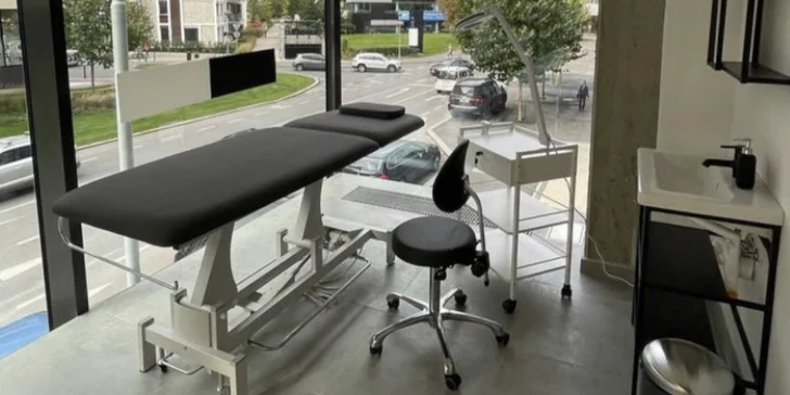 Permanentní make-up obočí nebo rtů Beauty Coworking