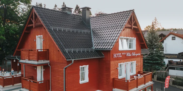 Polské Krkonoše: dovolená v hotelu se snídaní nebo polopenzi, 1h privátní sauna