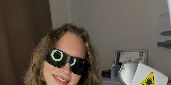 Laserová epilace pro ženy: trvalé odstranění chloupků diodovým laserem