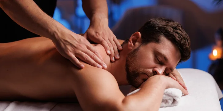 Privátní relax pro dva: hydromasážní vana, infrasauna i masáže, 120 minut nebo klidně celá noc