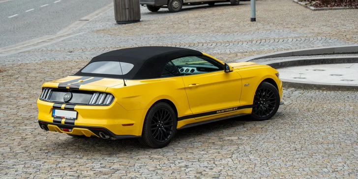 Pořádná jízda ve sporťáku: Chevrolet Camaro, Ford Mustang i Dodge Charger či Challenger