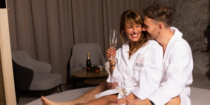 Nové privátní wellness v Hloubětíně: vířivá vana, finská sauna, dvě relaxační zóny na výběr a drink