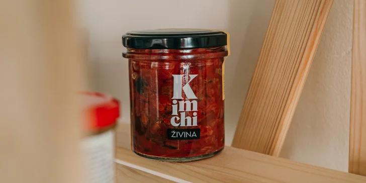 Pestré sety 18–56 ks sushi s lososem, tuňákem či zeleninou vč. kimči nebo i vína