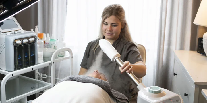 Ultrazvukové čištění pleti s lymfodrenáží i klasickou či regenerační masáží
