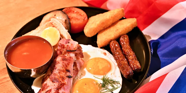 Pravý britský brunch s vajíčky, bramboráčky i toasty, káva nebo čaj, vouchery pro 1-2 osoby