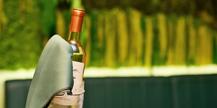 Putování za asijskou gastronomií: degustační menu včetně sklenky nebo láhve prosecca pro dva