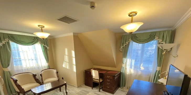 Romantický hotel na okraji Prahy: pobyt se snídaní či polopenzí, možnost privátní sauny
