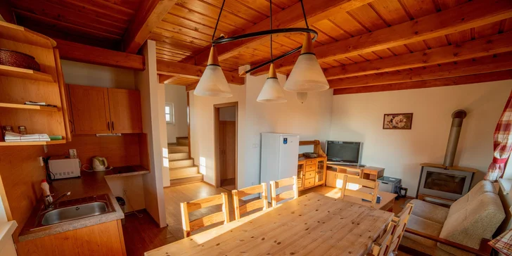 Relax v srdci Slovácka: sleva na wellness a sporty, bydlení v penzionu, sudu, vinařské búdě či stodole pro 12 lidí