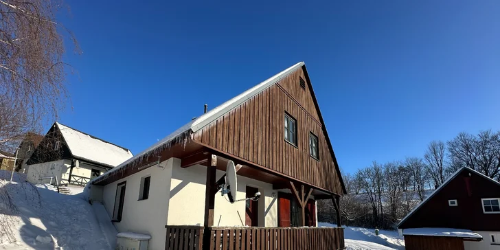 Chaty v Čisté v Krkonoších až pro 8 osob: sjezdovky, výlety a v létě bazén