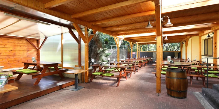 12 nebo 15 kilo kýty pro partu až 12 osob v restauraci Minigolf