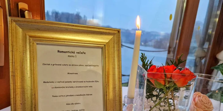Romantika pro dva: čtyřchodové menu podle výběru, sekt a výzdoba