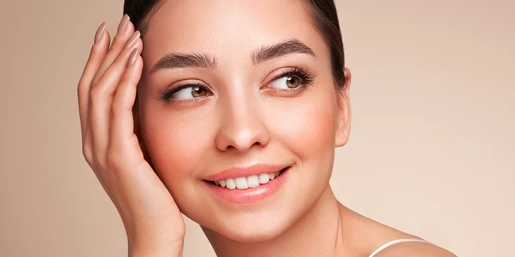 Krásné řasy a obočí: lash lifting a výživa řas i barvení, výživa a úprava obočí