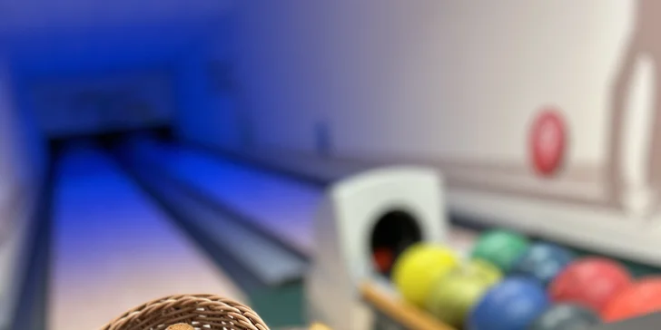 Bowling na 1 či 2 hod. až pro 8 osob a tatarák nebo prkno dobrot