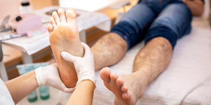 Reflexní masáž chodidel: 40 minut terapie pro vaše nohy