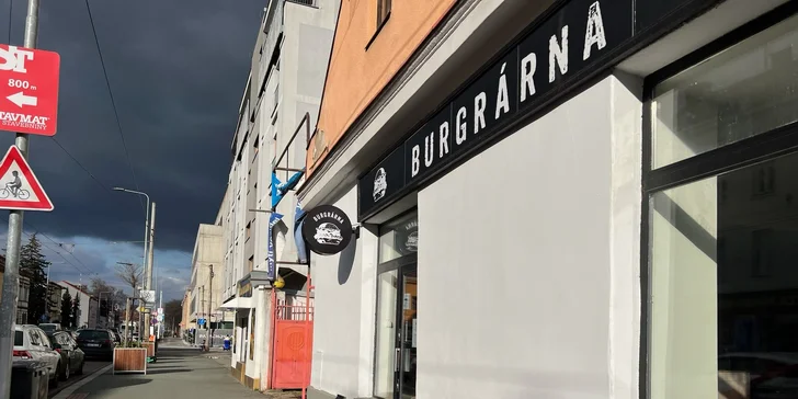 Dobrota pro 1 nebo 2 osoby: miniburger výběrem z 5 druhů i vč. hranolků