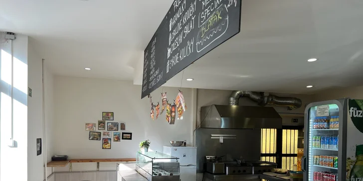 Dobrota pro 1 nebo 2 osoby: miniburger výběrem z 5 druhů i vč. hranolků