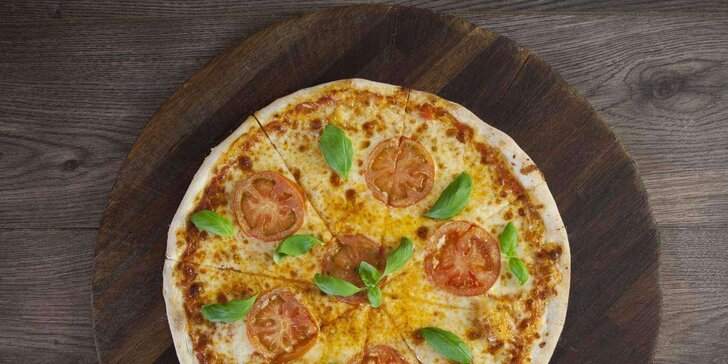 1–10x pizza na Želivského: různé druhy vč. brutálně pálivé, ⌀ 32 či 40 cm