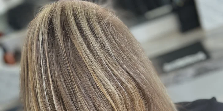 Nový střih vč. stylingu s možností hloubkové regenerace