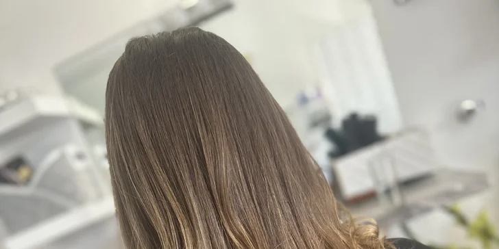 Nový střih vč. stylingu s možností hloubkové regenerace