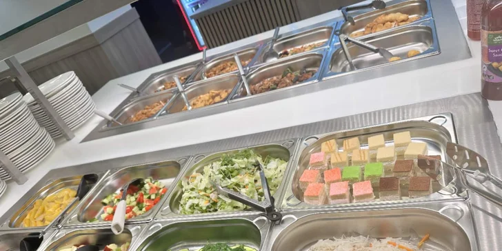All you can eat oběd pro 1-2 osoby: sushi, knedlíčky a další asijské pokrmy
