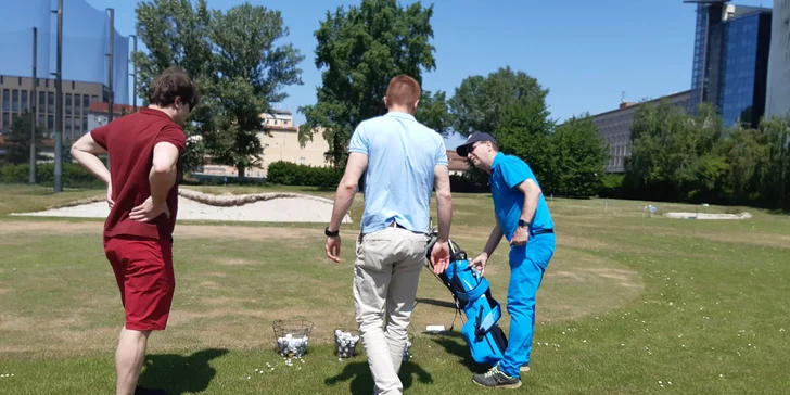 Golfový kurz pro jednoho nebo dva hráče: 120 minut na rozkoukání i 10 hodin včetně certifikátu