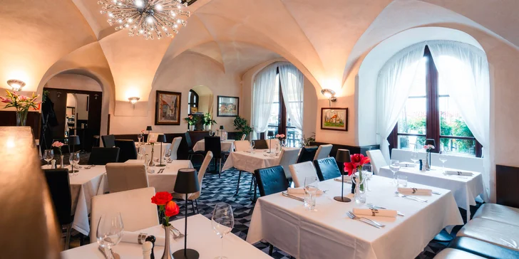 Pětichodové degustační menu v centru Krumlova: kachní foie gras, candát i steak filet mignon