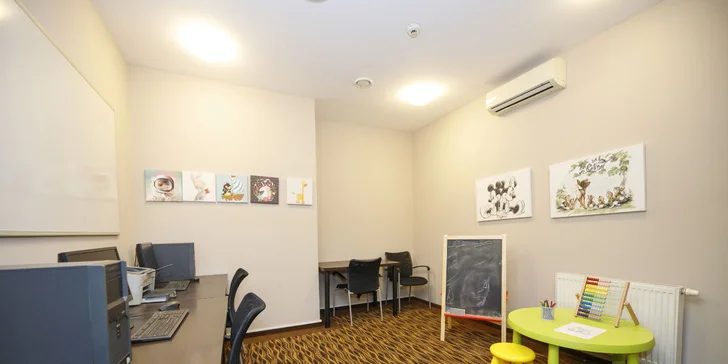 4* hotel ve stylu první republiky: pobyt se snídaní v pokoji či luxusním apartmá v centru Prahy