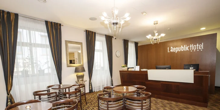 4* hotel ve stylu první republiky: pobyt se snídaní v pokoji či luxusním apartmá v centru Prahy