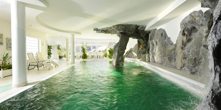 Rakouské Alpy: krásný hotel s wellness, střešní zahradou a polopenzí i karta plná slev a atrakcí zdarma