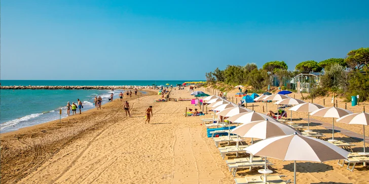 Rodinná dovolená v Lido di Jesolo, necelou hodinu od Benátek: komplex se soukromou pláží