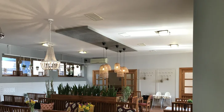 Dokonalý odpočinek na jihu Čech: pobyt se snídaní či polopenzí i saunováním a výhledem na rybník