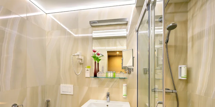 4* hotelu Ametyst: pobyt se snídaní pro dva v historické Praze
