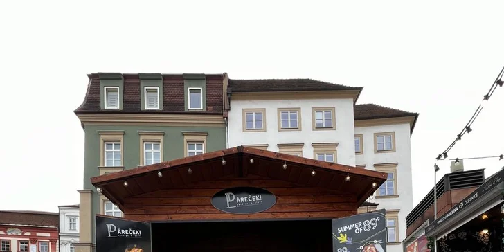 Nadupaný hotdog ve stánku Páreček!: otevřené vouchery až na 500 Kč