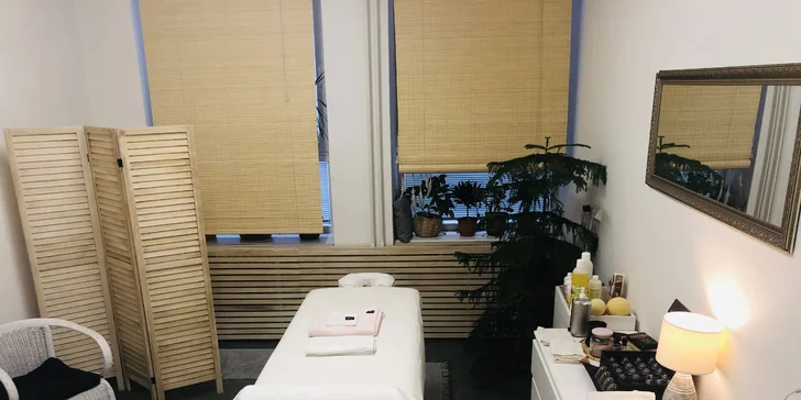 Částečná nebo celotělová relaxační masáž, ošetření reflexních bodů nebo lomi lomi