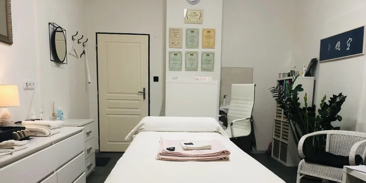 Částečná nebo celotělová relaxační masáž, ošetření reflexních bodů nebo lomi lomi