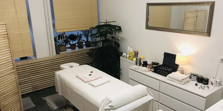 Částečná nebo celotělová relaxační masáž, ošetření reflexních bodů nebo lomi lomi