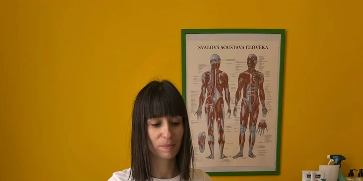 Masáž v délce 60 min: relaxační masáž s lístky růží a aroma olejem