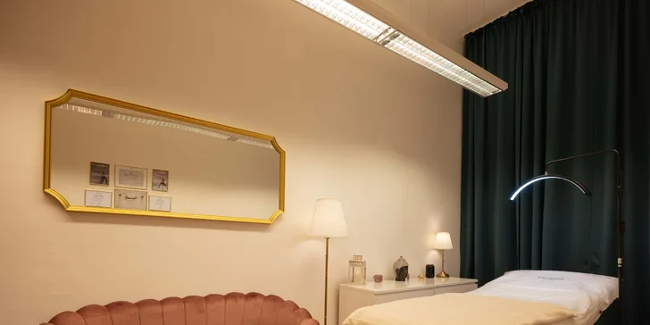 Mikrojehličková mezoterapie i chemický peeling Medik8