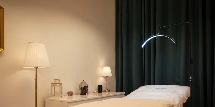 Mikrojehličková mezoterapie i chemický peeling Medik8
