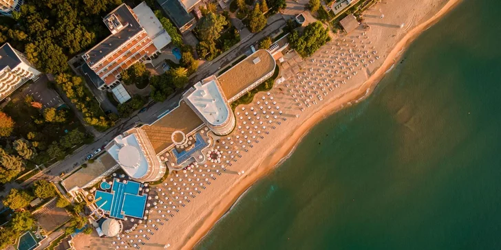 Bulharsko letecky či vlastní dopravou: 4* hotel Azalia, ultra all inclusive, klub Čedog