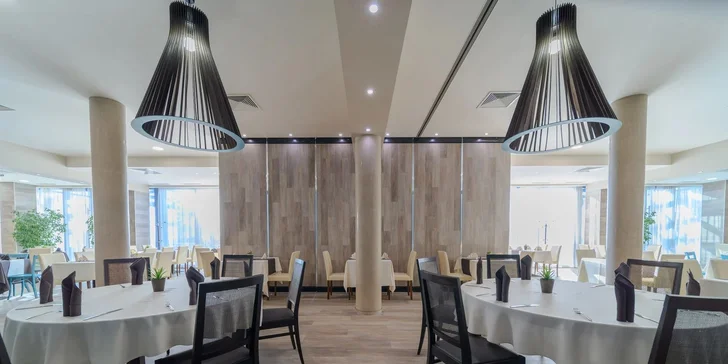 Bulharsko letecky či vlastní dopravou: 4* hotel Azalia, ultra all inclusive, klub Čedog