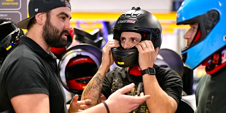 Otevřený voucher až na 1 750 Kč na jízdy v motokárách v CMKarting