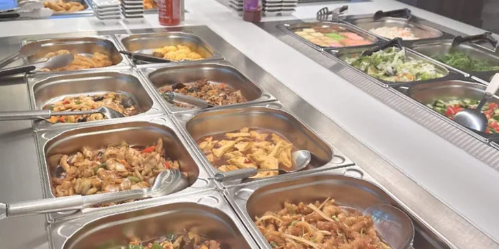 All you can eat oběd pro 1-2 osoby: sushi, knedlíčky a další asijské pokrmy