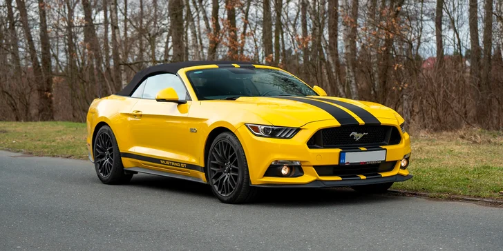 Pořádná jízda ve sporťáku: Chevrolet Camaro, Ford Mustang i Dodge Charger či Challenger