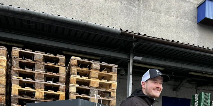 Nadupaný hotdog ve stánku Páreček!: otevřené vouchery až na 500 Kč