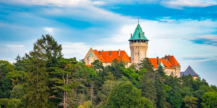 Romantický pobyt na Smolenickém zámku: snídaně či polopenze i prohlídka zámku