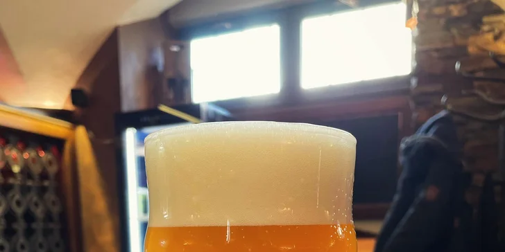 Degustační set 3 piv i vepřová žebra nebo koleno s pivem pro 2 osoby
