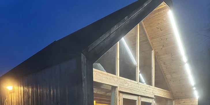 Kouzelný Lakehouse Amálka s neomezenou saunou, vířivkou i snídaňovým košem, možnost rybaření