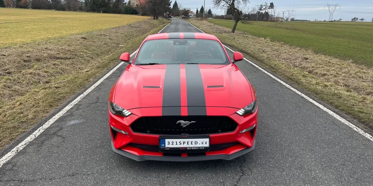 Pořádná jízda ve sporťáku: Chevrolet Camaro, Ford Mustang i Dodge Charger či Challenger